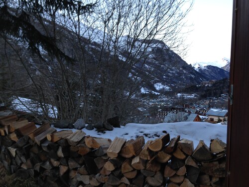 Appartement Rez de jardin, à 600m  du village de Valloire.