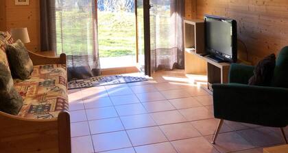 Appartement Rez de jardin, Ă 600m du village de Valloire.