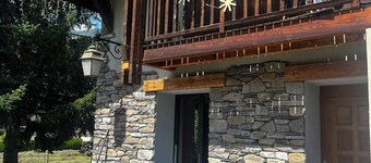 Chalet 10 pers 4 bedrooms near the city center and the funicular Les Arcs