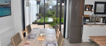 House 7 pers, 3 bedrooms, 2 bathrooms, quiet area, near beach and golf course.