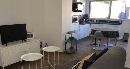 House in the heart of the village - Bretteville l'Orgueilleuse - near beach landing