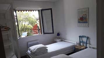 4 Schlafzimmer, BĂŒgeleisen/BĂŒgelbrett, WLAN