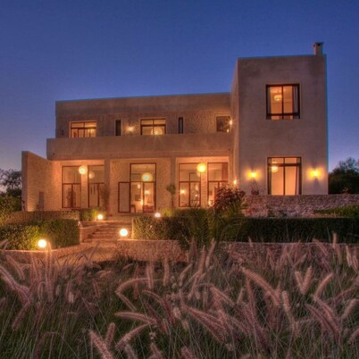 A  prestigious and secluded Riad-style villa with HEATED POOL