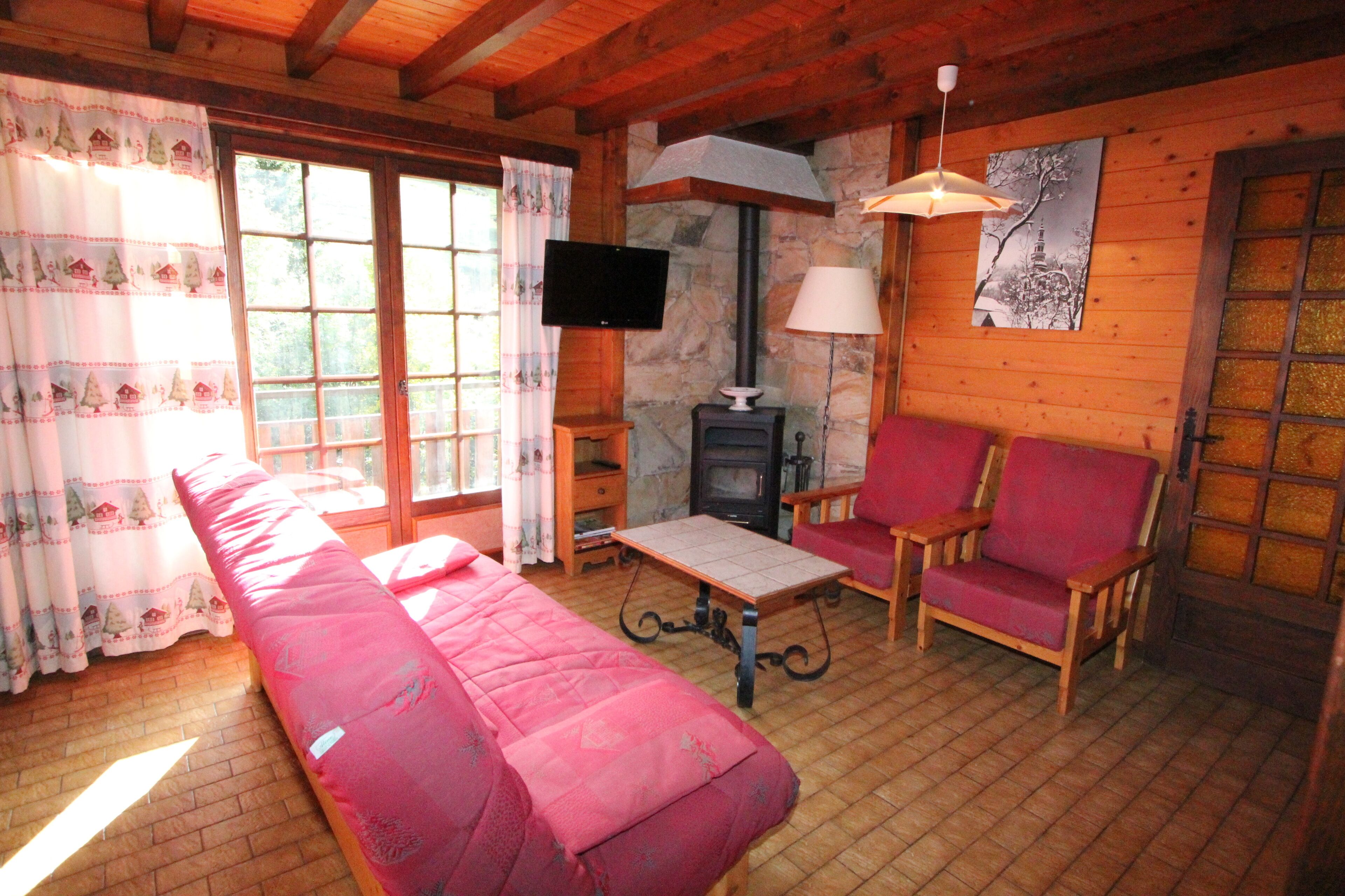 independent Savoyard chalet resort La Clusaz 8 persons