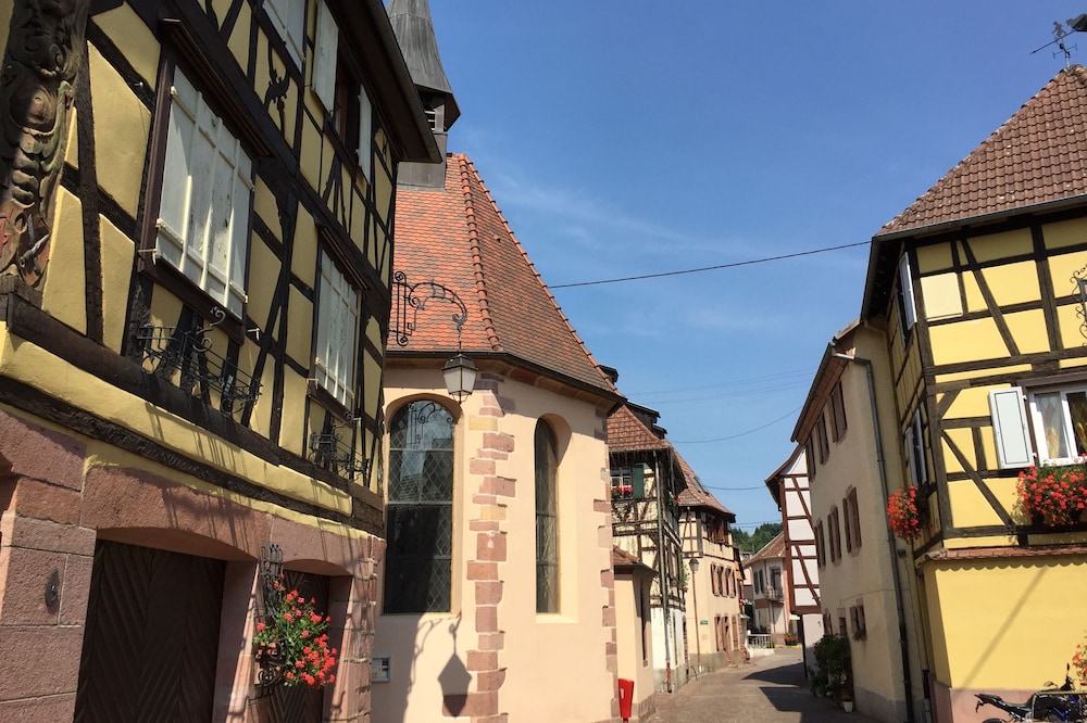 Quiet 40m2 apartment, wine route, Christmas market, ski resort