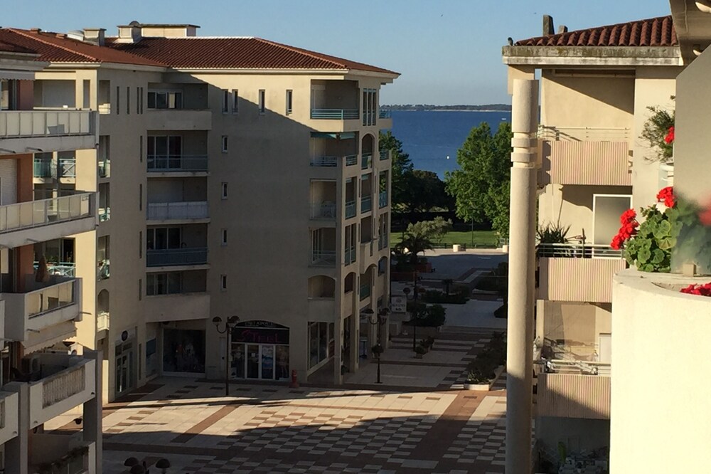 Apartment 6 people 5 minutes from the beaches Sea overview
