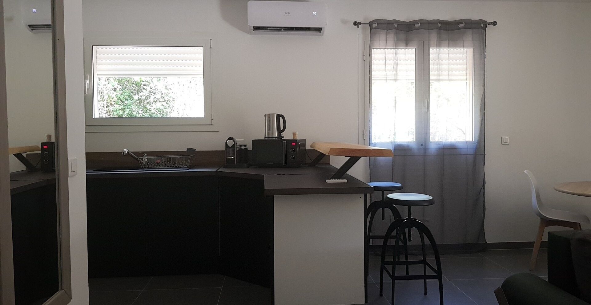 mini villa of 72 m2 on a quiet plot