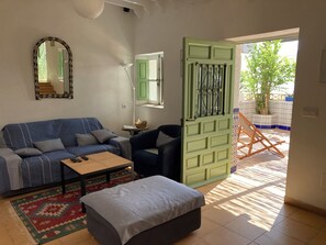Smart TV, fireplace, DVD player, books - VERY NICE COMFORTABLE HOUSE WITH STUNNING VIEWS OF THE SEA AND MOUNTAINS (EL POZO DE LOS FRAILES / SAN JOSE)