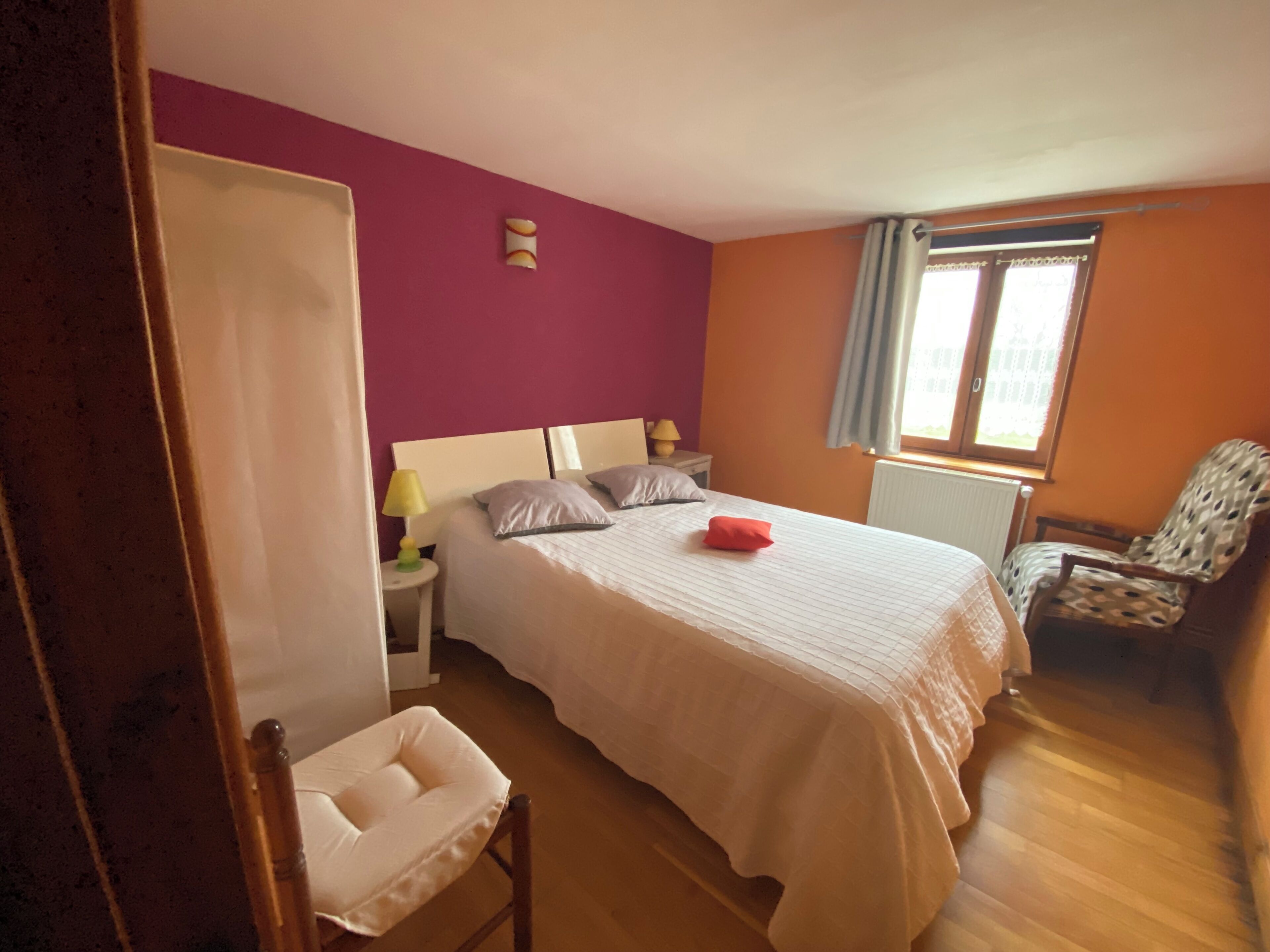 3 chambres, fer et planche à repasser, Wi-Fi