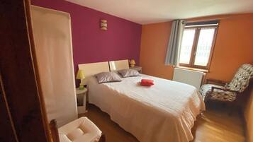 3 chambres, fer et planche à repasser, Wi-Fi