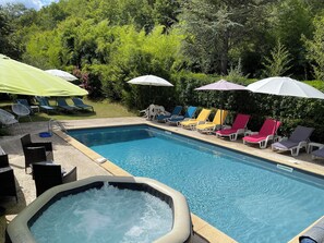 Piscine extérieure, piscine chauffée