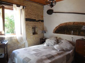 1 Schlafzimmer, Bügeleisen/Bügelbrett, Reisekinderbett, kostenloses WLAN