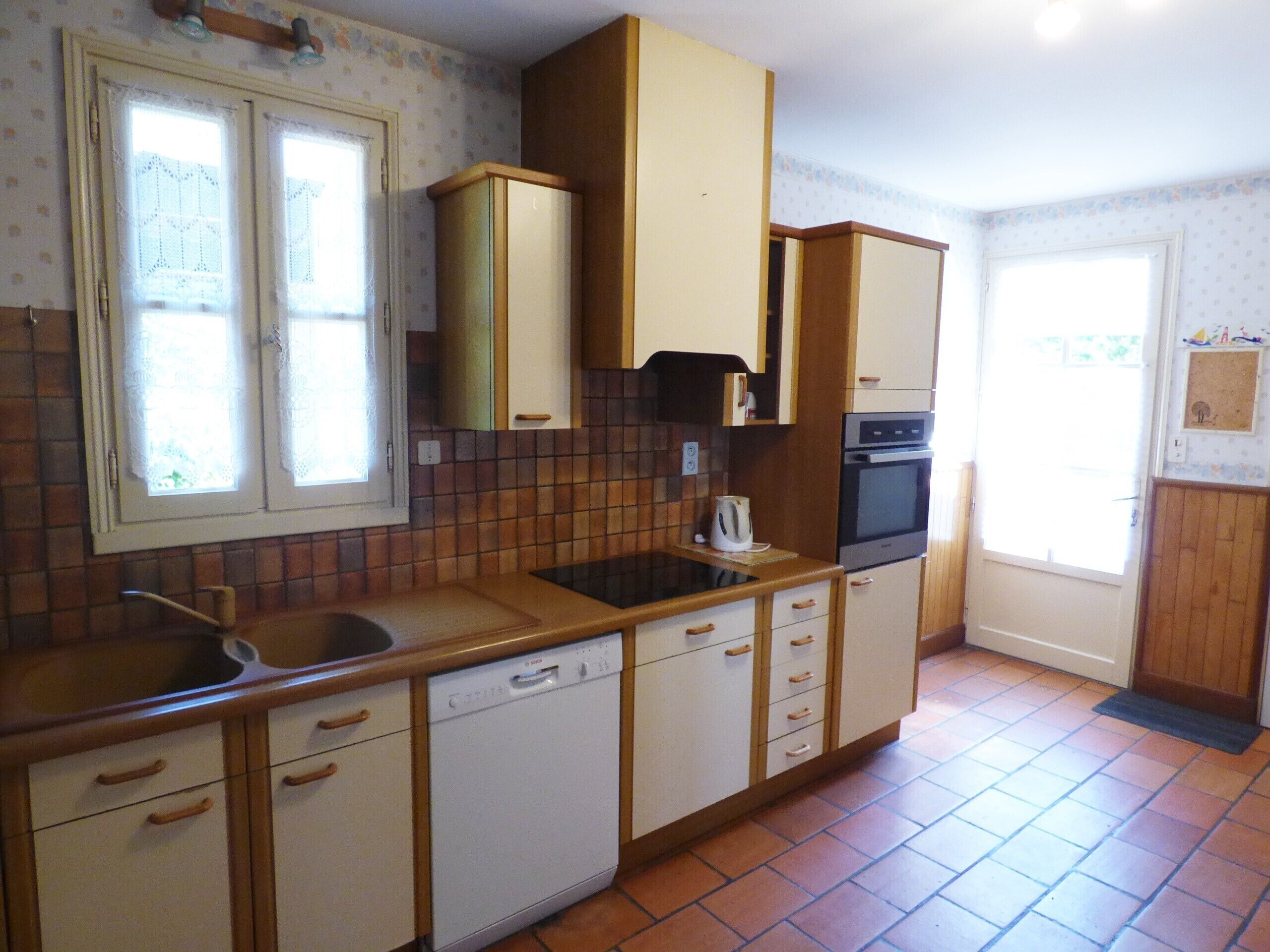 Quiet black Perigord villa with private heated pool 15pers