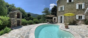 Piscine extérieure, piscine chauffée