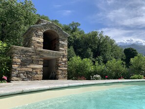 Piscine extérieure, piscine chauffée