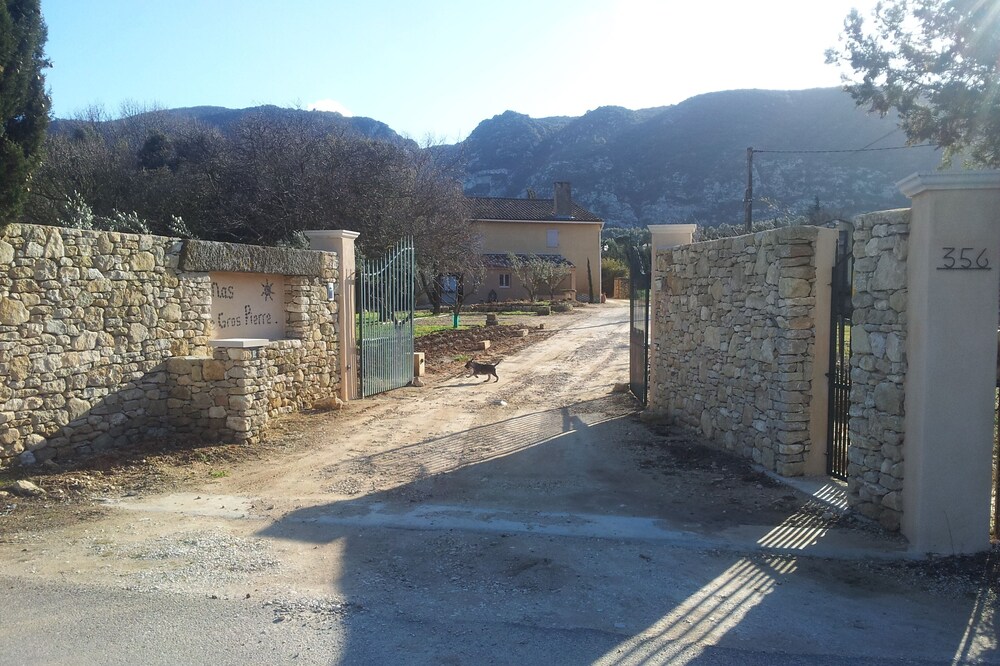 Lodging "Thyme", 4 pers. In the countryside but close to amenities ......