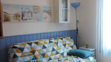 1 bedroom, iron/ironing board, free WiFi