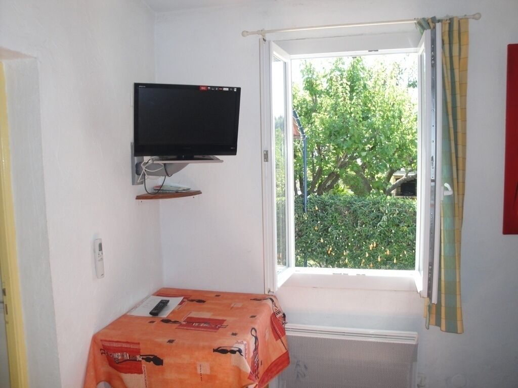 LITTLE HOUSE IN QUIET