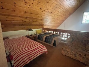 3 bedrooms, bed sheets