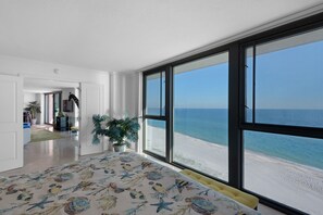 3 bedrooms, iron/ironing board, free WiFi, bed sheets - Modern Perdido Key Beachfront Penthouse - 3 Bedroom, 3 Bath, Amazing Views, Pool (Pensacola)