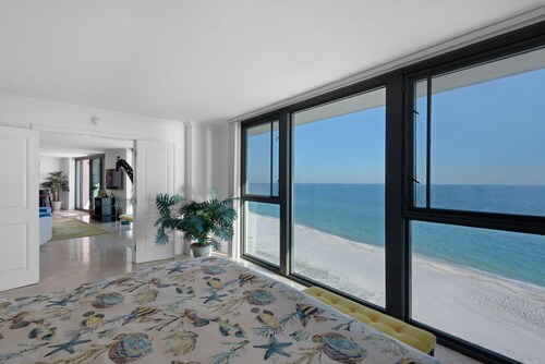Modern Perdido Key Beachfront Penthouse - 3 Bedroom, 3 Bath, Amazing Views