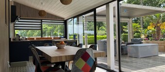 Rolig hus med privat basseng unik utsikt over verdelet