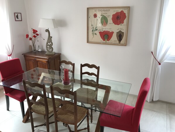 تناول الطعام