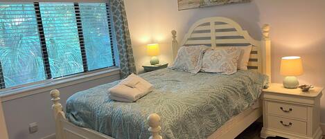 2 habitaciones, tabla de planchar con plancha y cuna de viaje