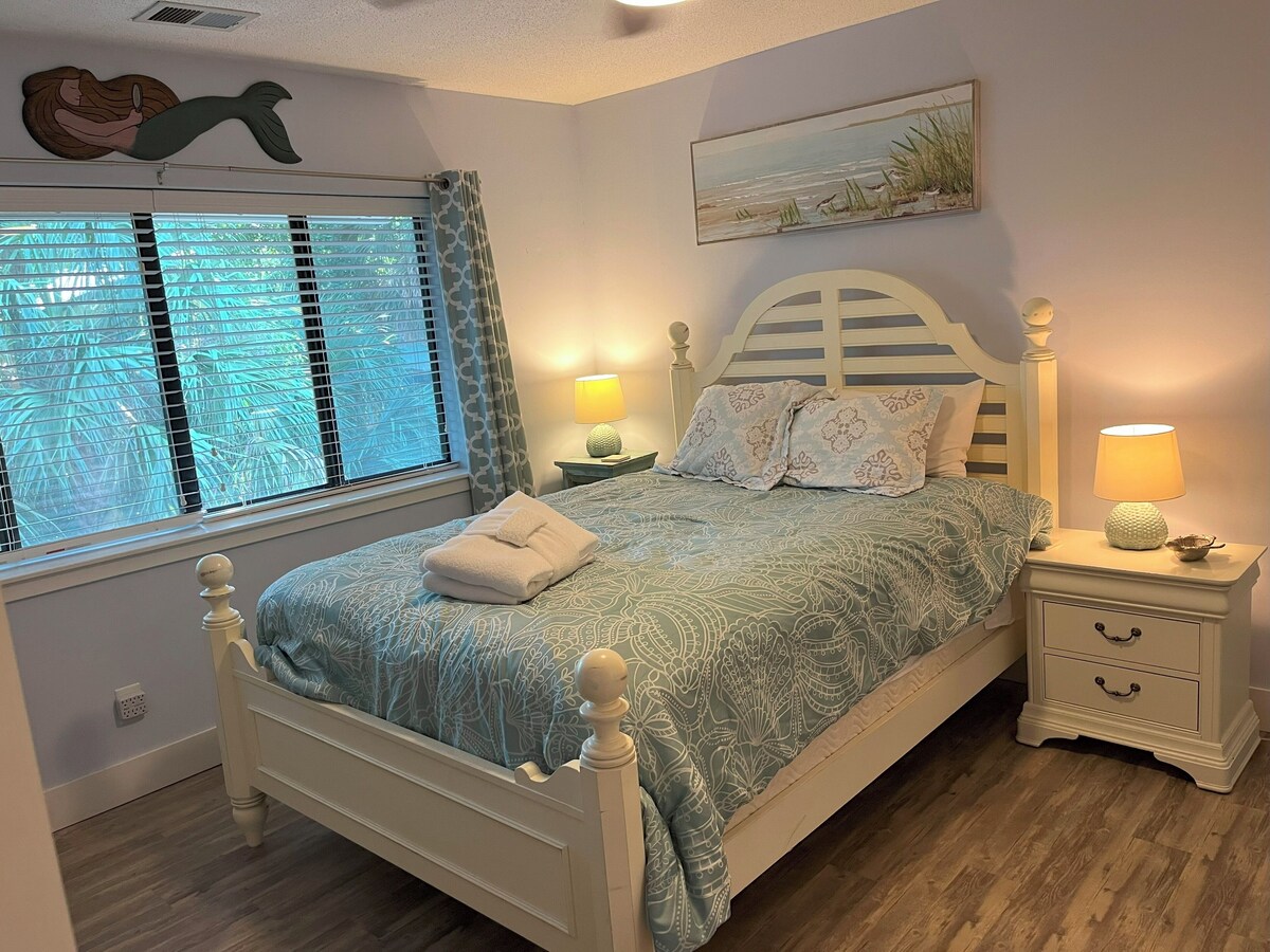 Heavenly Sands : 2BR/2BA Beach-Dine-Shop-Celebration Park! All ~10 minute Walk!