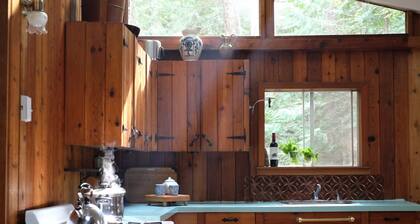 Off-Grid Island Hideaway | Walk to Stunning White Sand Beach
