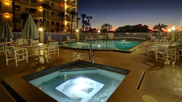 Piscina externa, piscina aquecida