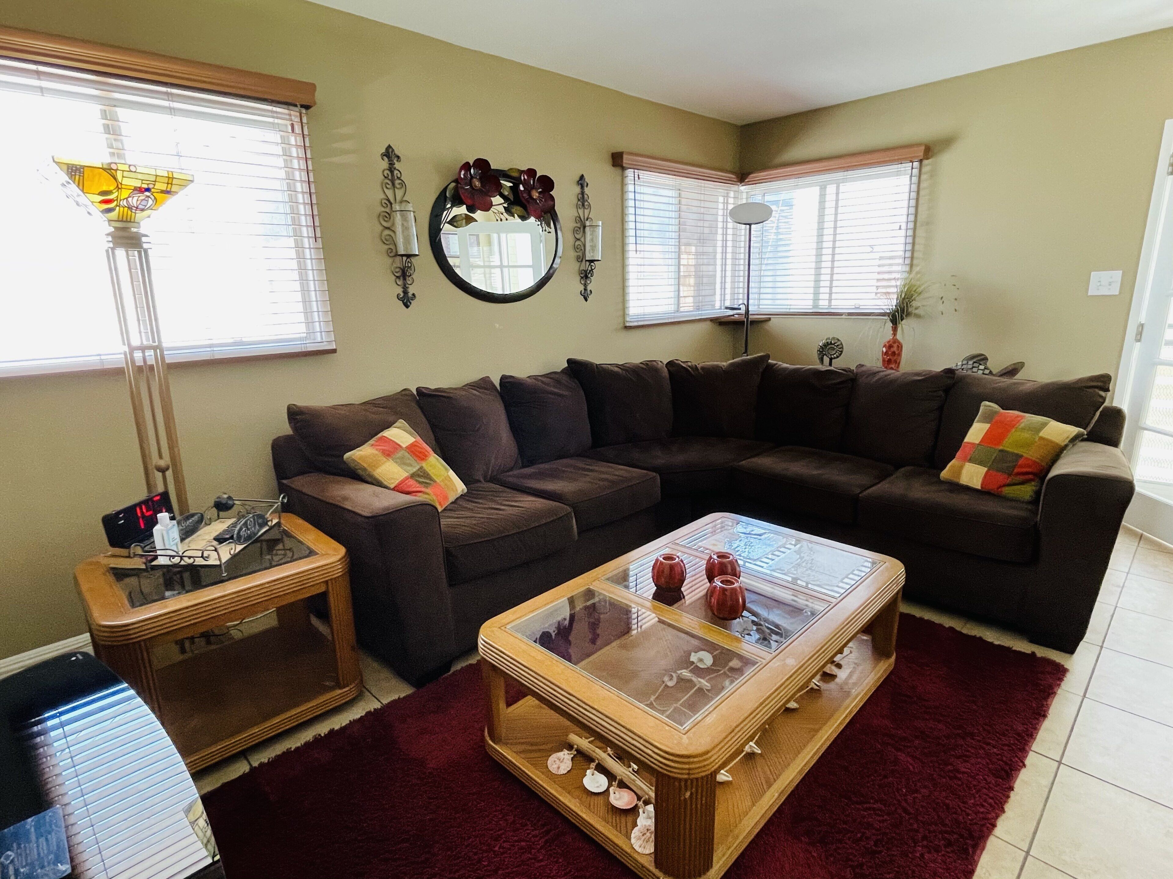 Mi Casa Es Tu Casa .. in Long Beach, California !