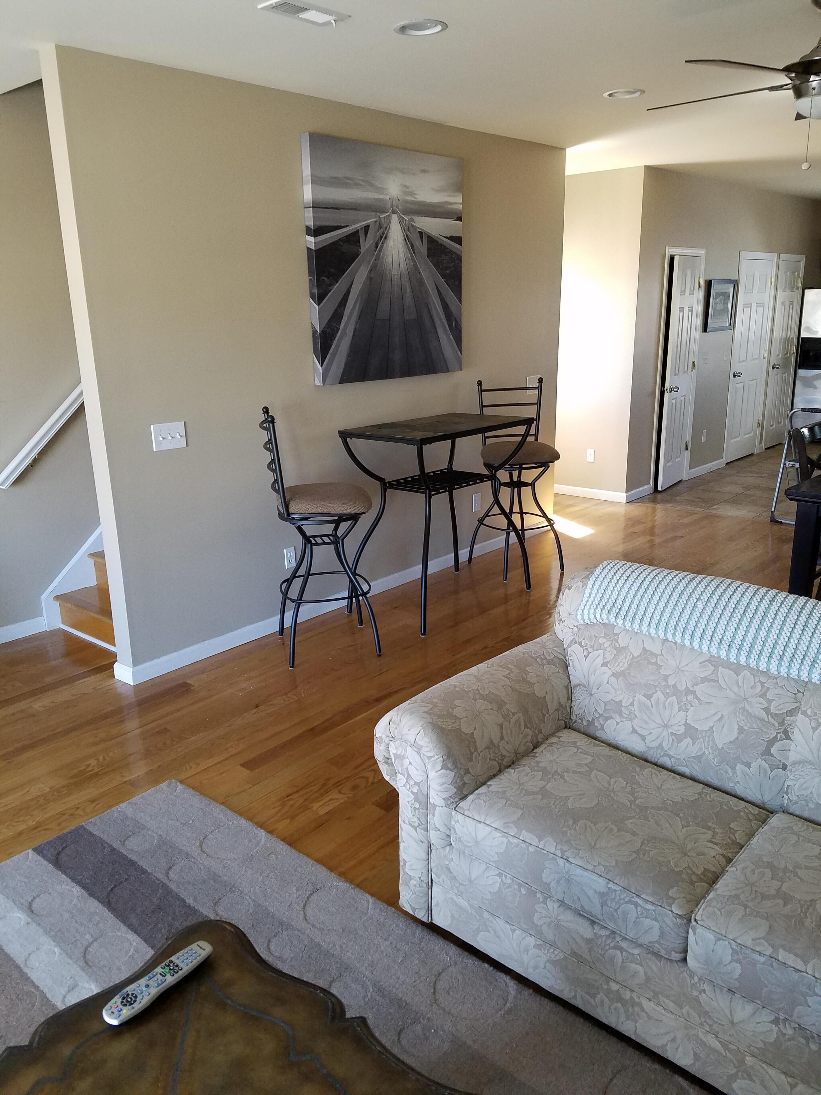 Spacious Beach House close to beach access