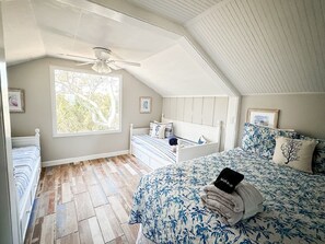 4 室のベッドルーム、アイロン / アイロン台、旅行用ベビーベッド、WiFi