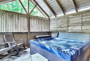 Bain à remous intérieur