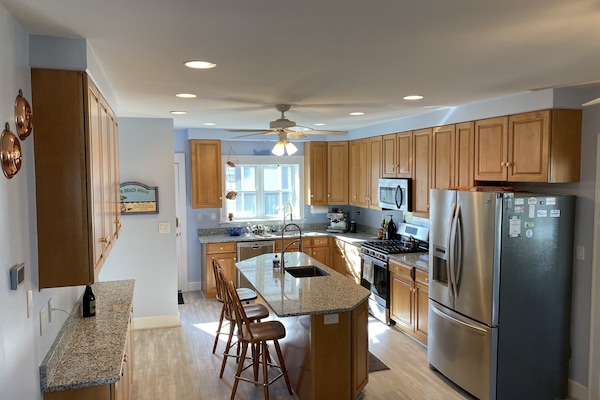 The kitchen offers everything you need to cook as well as plenty of space