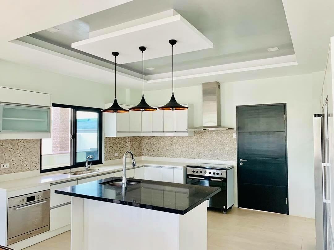 雪櫃、微波爐、焗爐、爐具