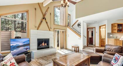 Rue calme et cadre proche de SHARC avec Master on Main - A / C & Sharc Pass