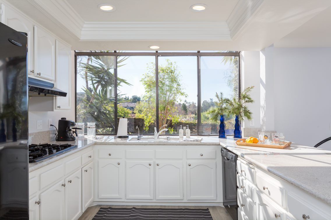 Spacious, Comfortable, Clean & Safe, Views, Beach Close, Family and Pet Friendly