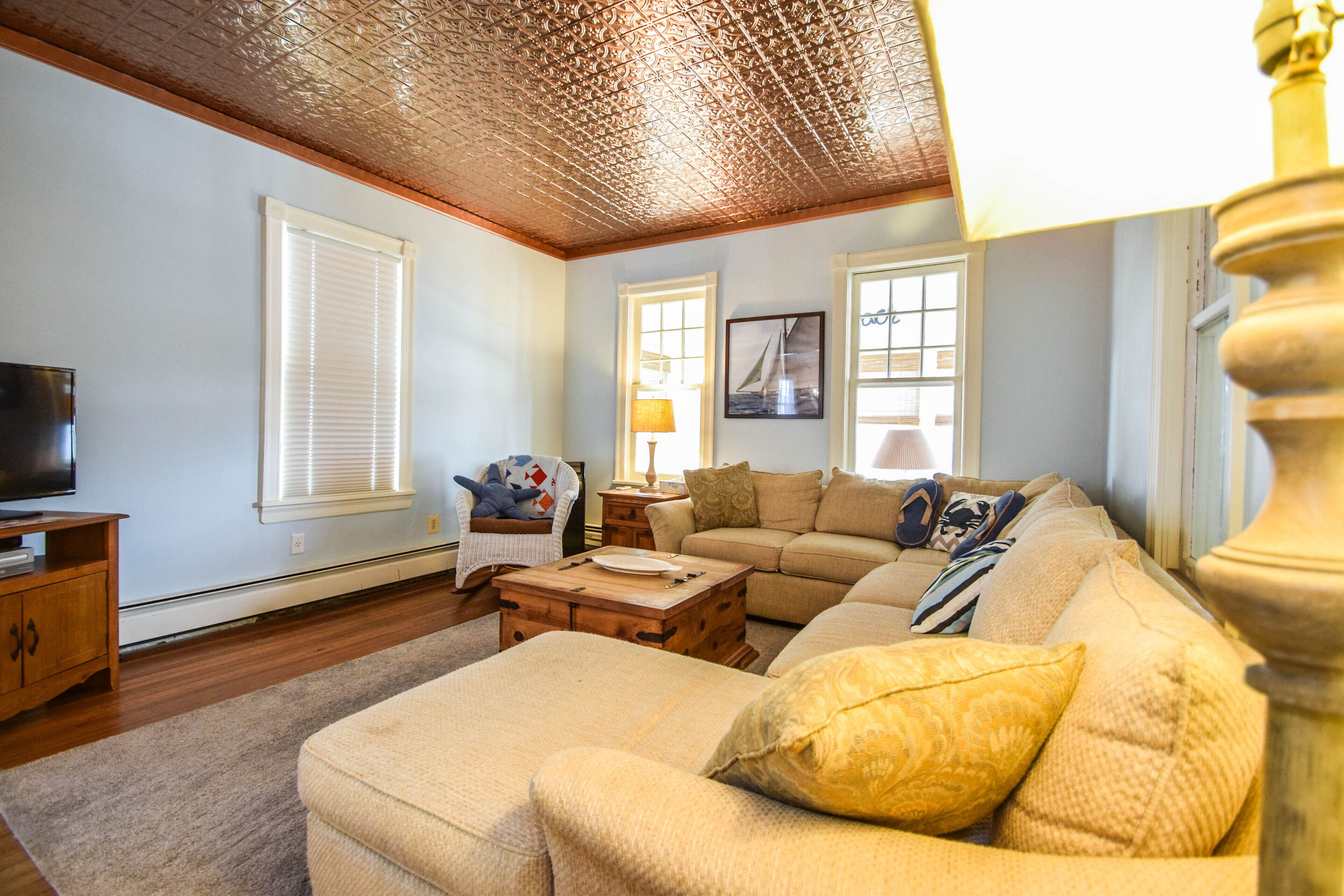 Single Family Rental 6 bdrms located in the Gardens, OC NJ.