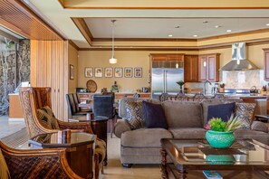 Interior - Luxury Townhome with AC Walking Distance to Mauna Kea and Hapuna Beach (Waimea)