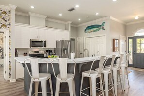 Fridge, microwave, oven, stovetop - The Pour House - Gulf Beachfront, 4 Bedroom, 2 Bath, Dog Friendly, Sleeps 8 (Dauphin Island)