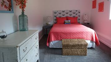 3 bedrooms, iron/ironing board, travel crib, free WiFi