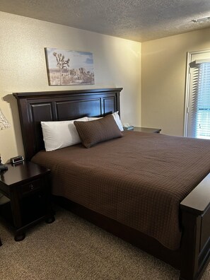 10 bedrooms, free WiFi, bed sheets