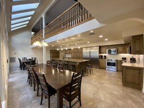 Fridge, microwave, oven, stovetop - Luxury Home and Property with 2 Private Pools and Pickleball Court (Saint George)