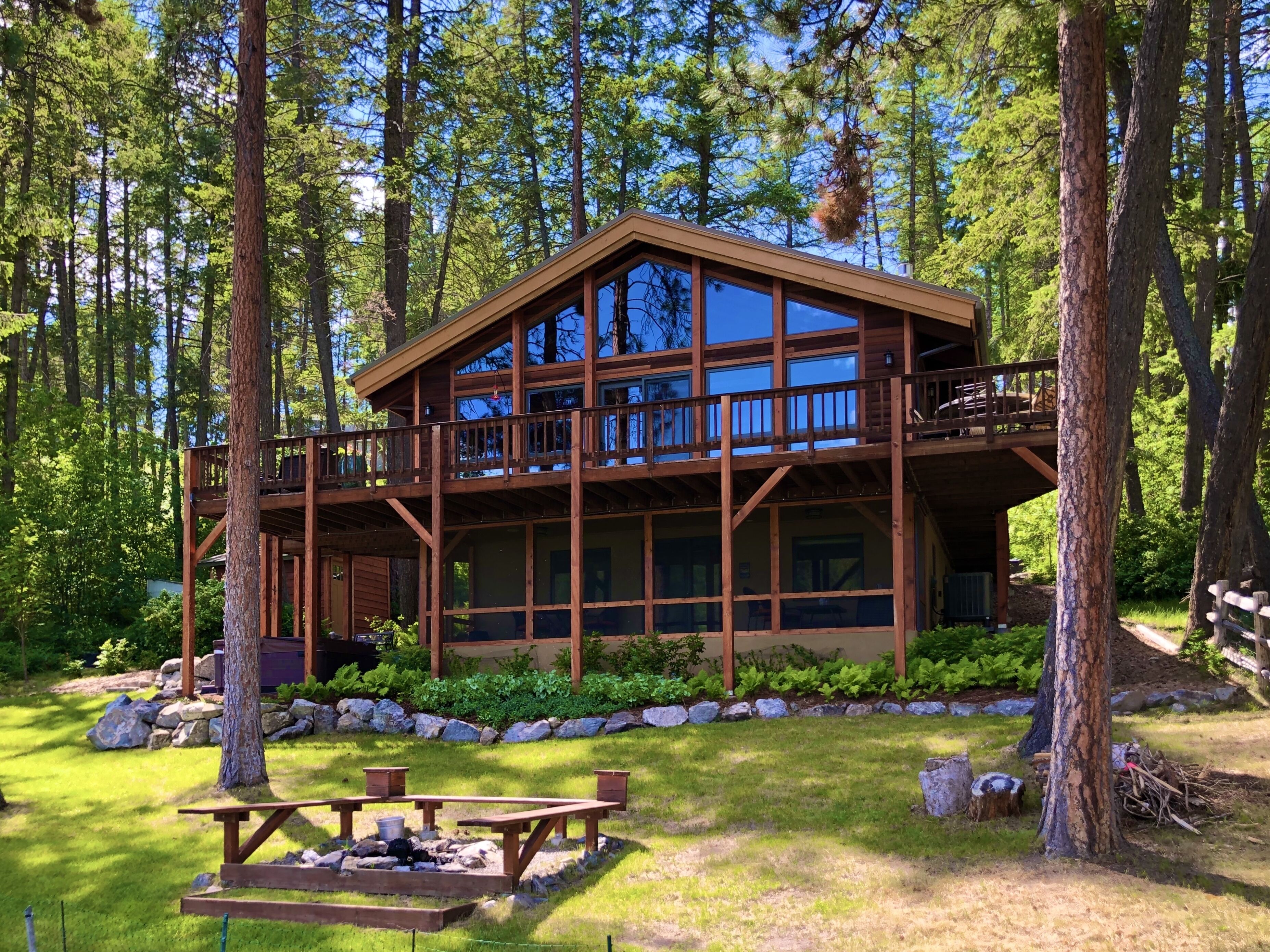 Flathead Lake Retreat ~ Come relax!  Warm & inviting...Pristine Lakefront