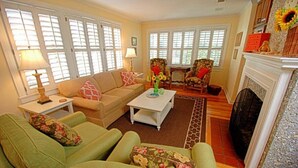 TV - Patti's 1625 Bungalow | East Beach St. Simons Island Cottage with Pool (Saint Simons Island)