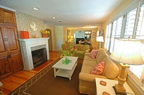 TV - East Beach Cottage | Private Pool | Walk to Beach! (Saint Simons Island)