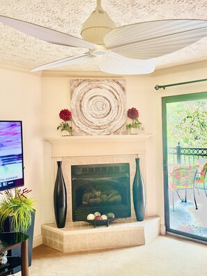 Unclassified image, 4 of 40, button