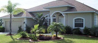Luxury Villa on main Rotonda canal